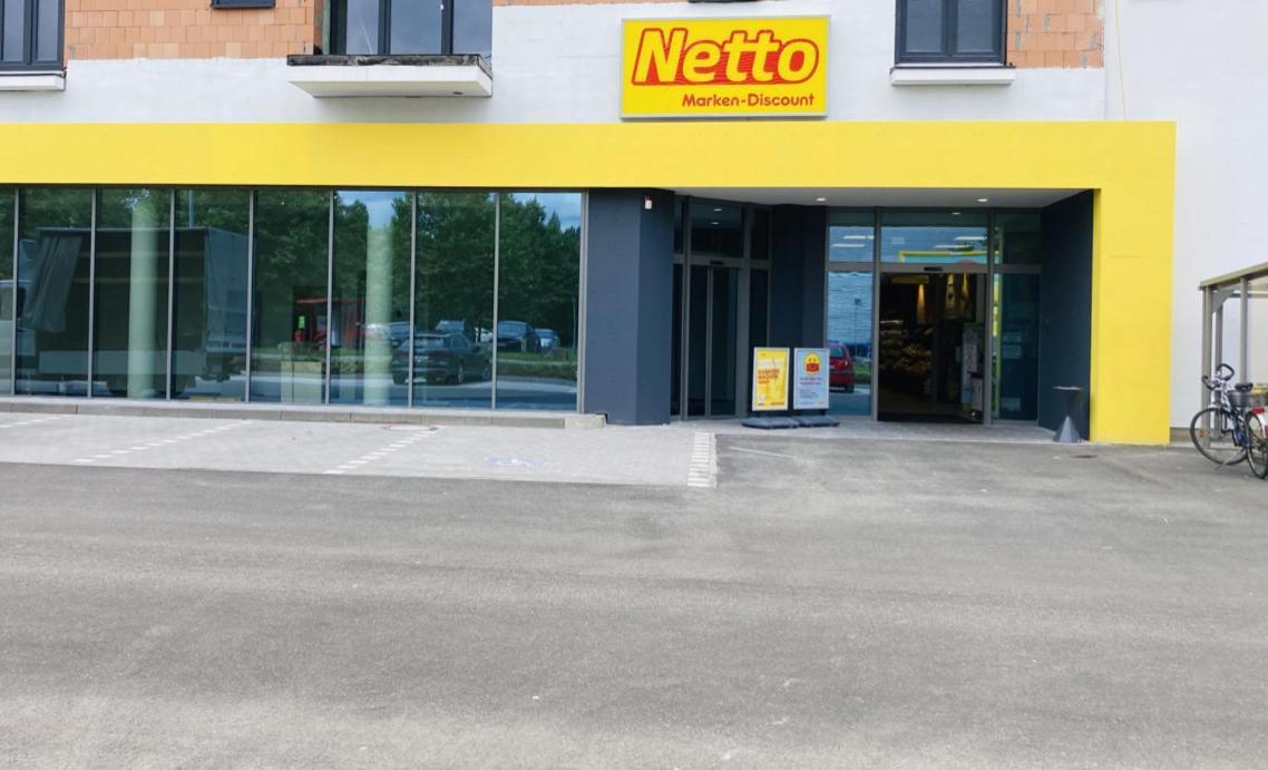 Living At Saarpartments -Adults Only- 2 Bedroom, Netflix - Business & Holiday Apartments For Long- And Short Term Stay, 3 Min To Train Station, Secure E-Bike Parking! Sarrebruck Extérieur photo